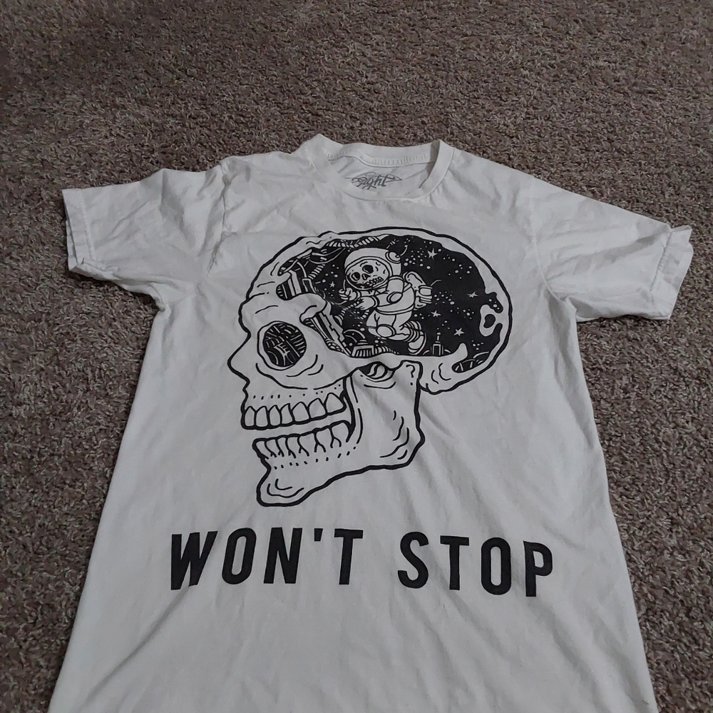 Skull tshirt size S